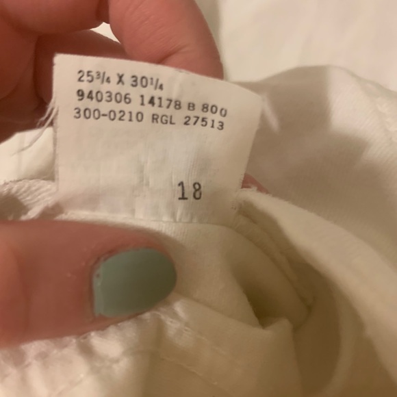 SOLD!!! Levi’s Jeans - Picture 6 of 10